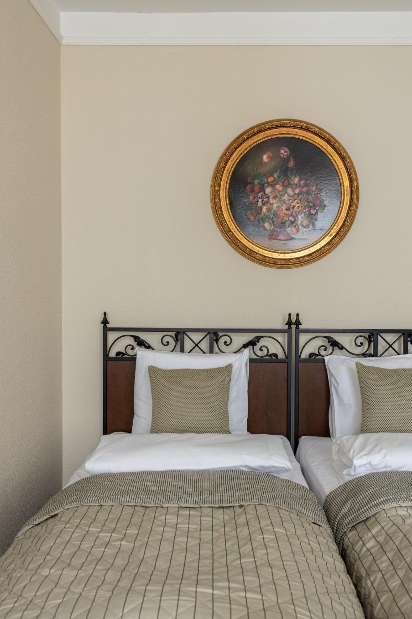 M5 Self-service Boutique Готель 4*