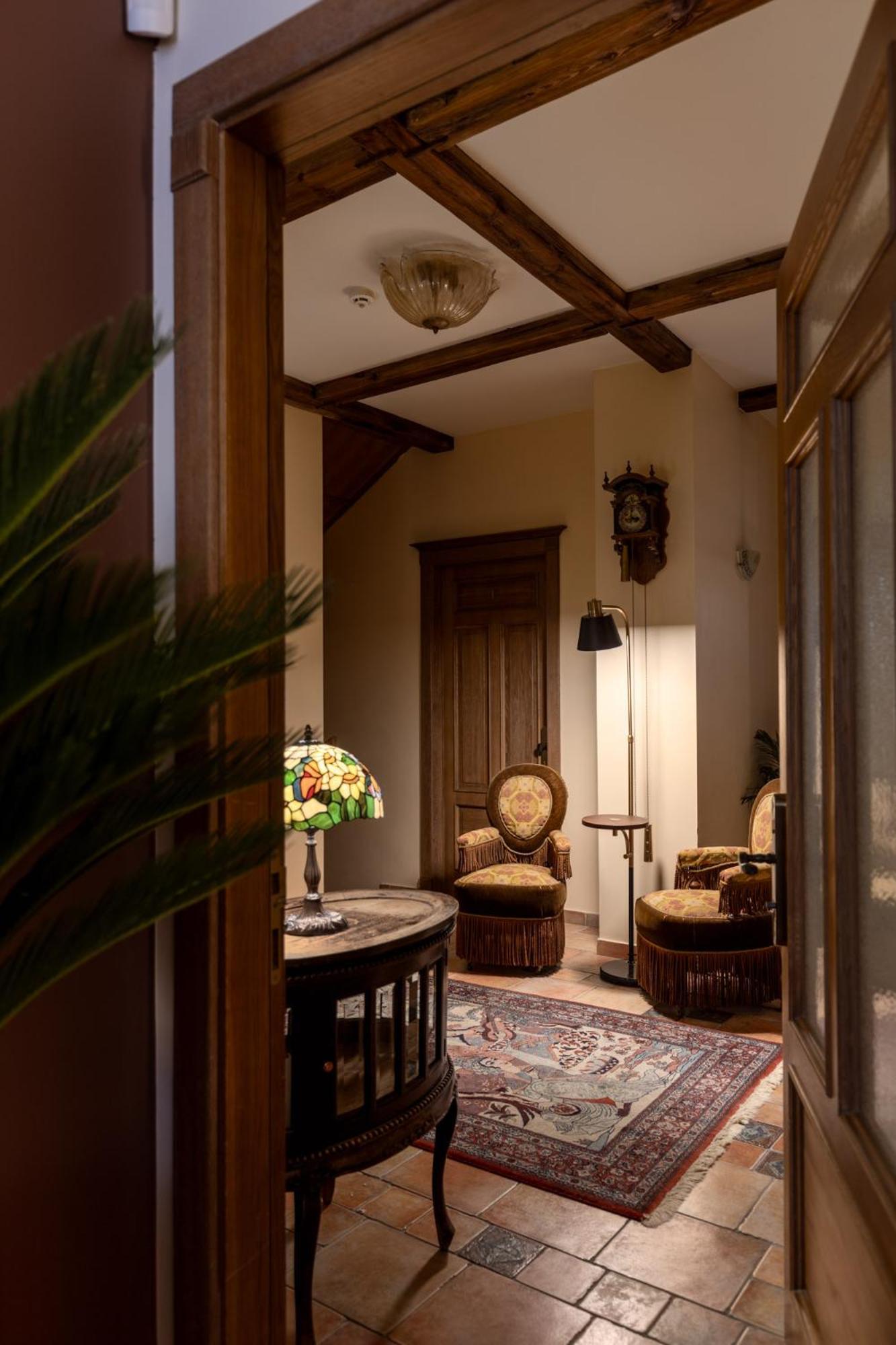 M5 Self-service Boutique 4*
